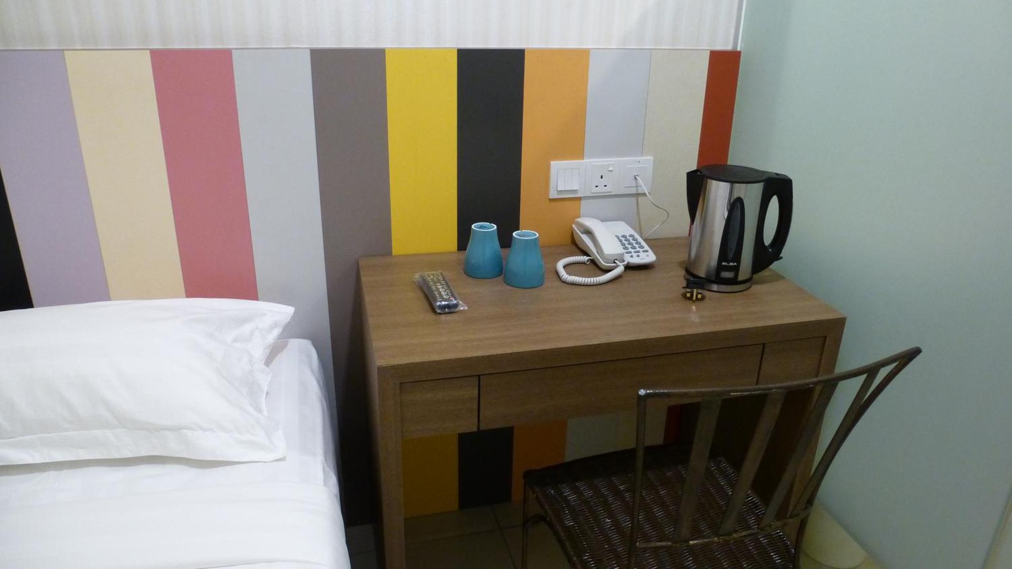 Uptown Subang Airport Hotel Шах Алам Стая снимка