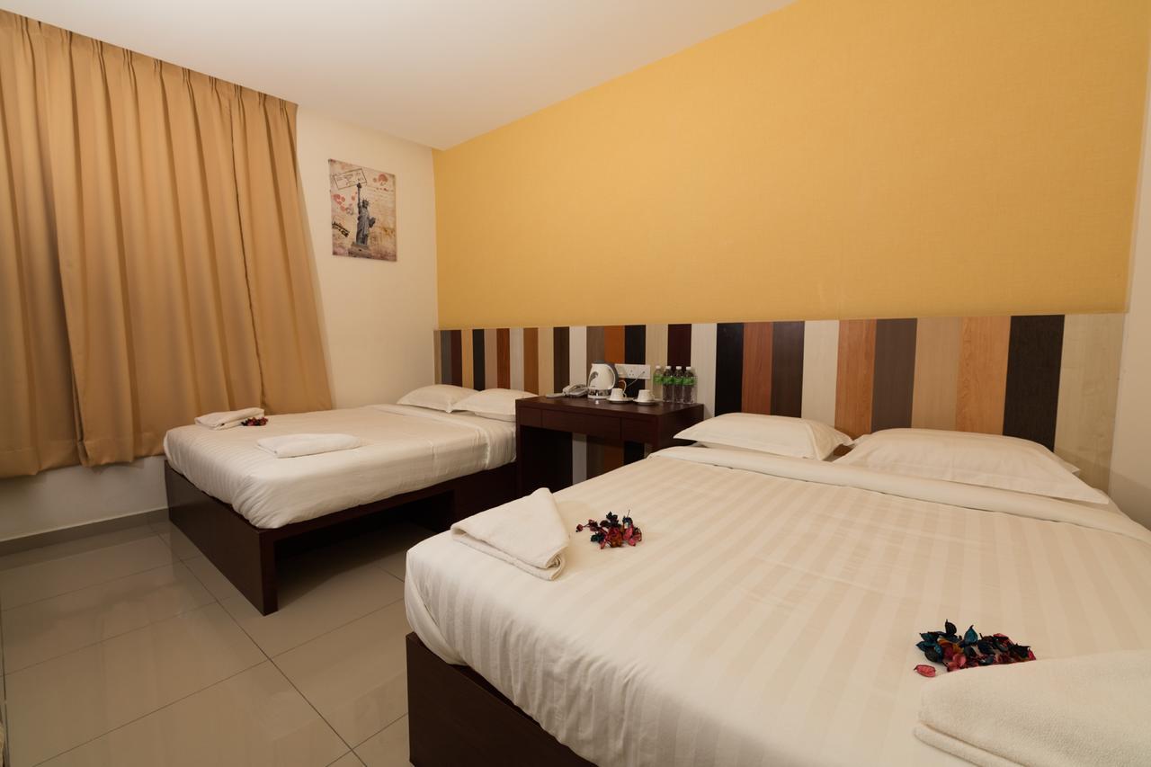 Uptown Subang Airport Hotel Шах Алам Екстериор снимка