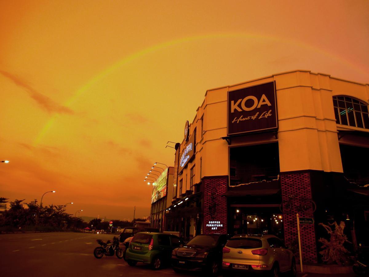 Uptown Subang Airport Hotel Шах Алам Екстериор снимка